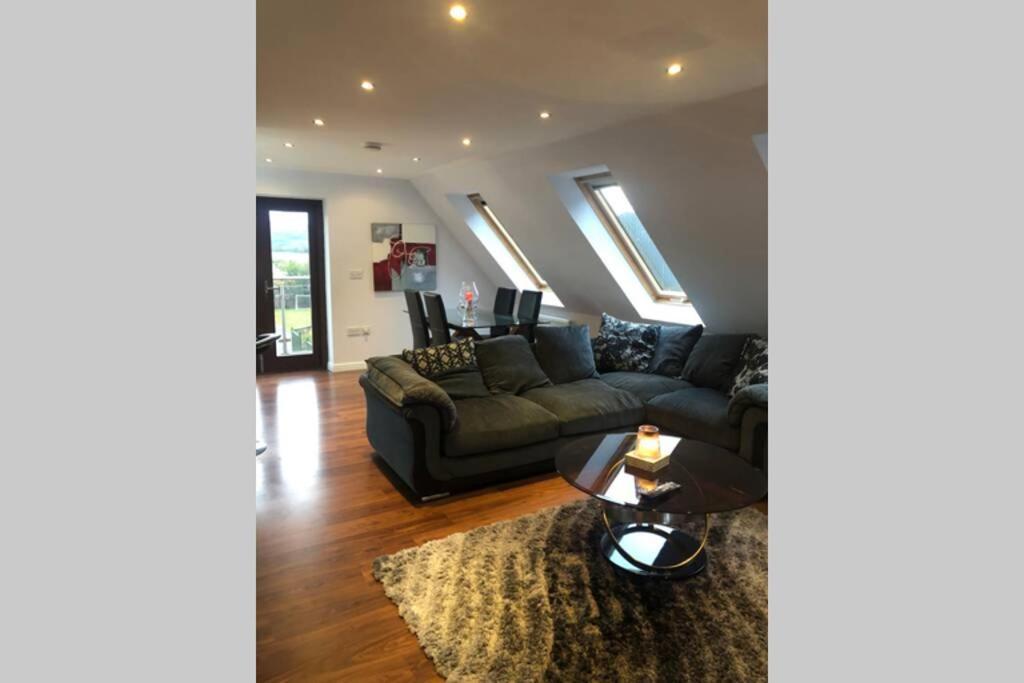 Struan Coach House In Gated Residence Stirling Ngoại thất bức ảnh
