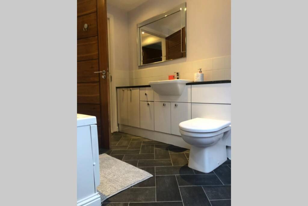Struan Coach House In Gated Residence Stirling Ngoại thất bức ảnh